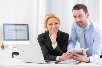manager-and-employee-570x381
