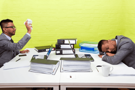 slacking-off-at-work-570x381